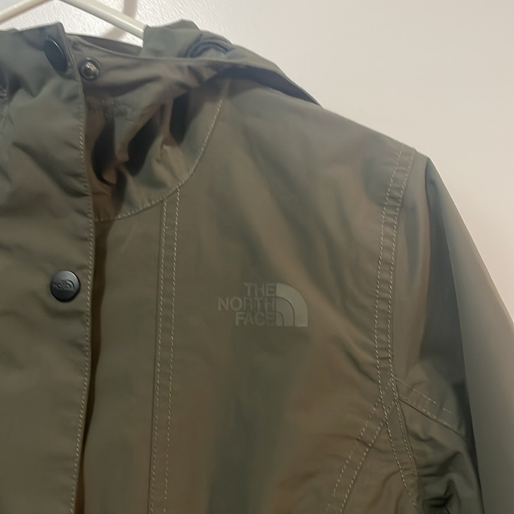 The North Face Women's Zoomie Jacket Sz S - Picture 3 of 10